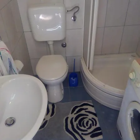 D&i Apartment Vis